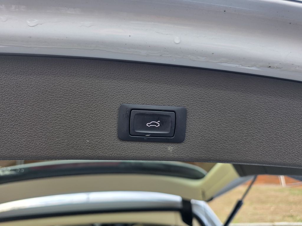 2015 Audi Q5 Image 25