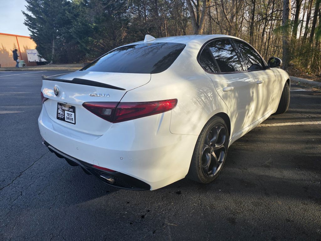 2017 Alfa Romeo Giulia Image 7