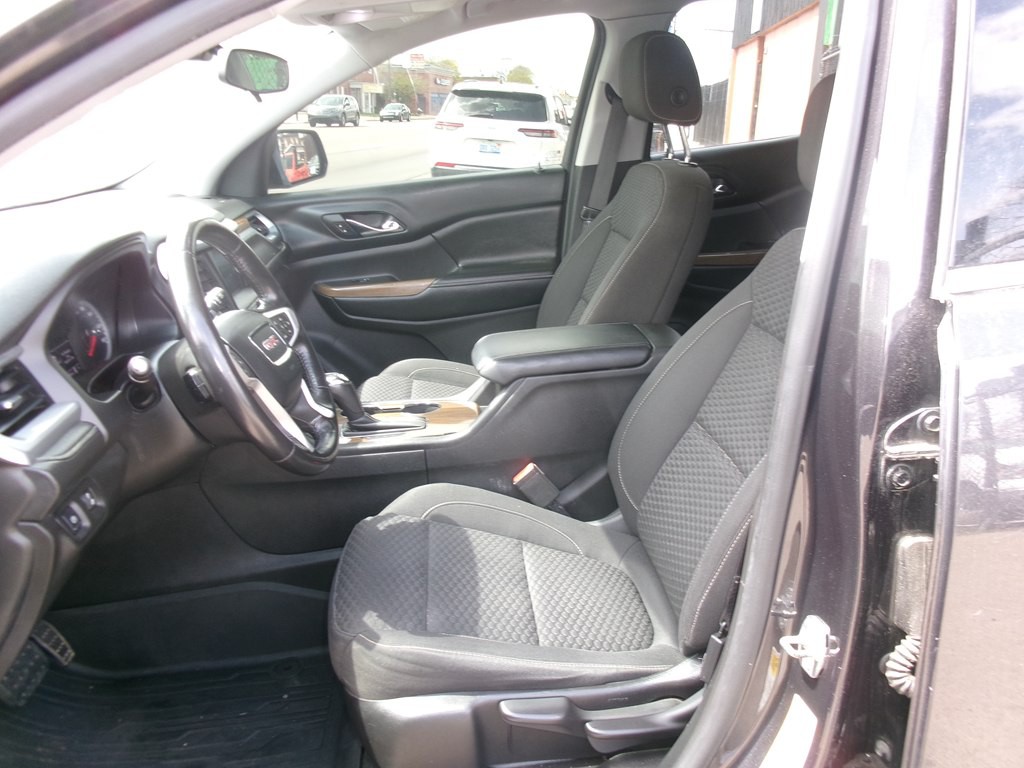 2017 GMC Acadia Image 5