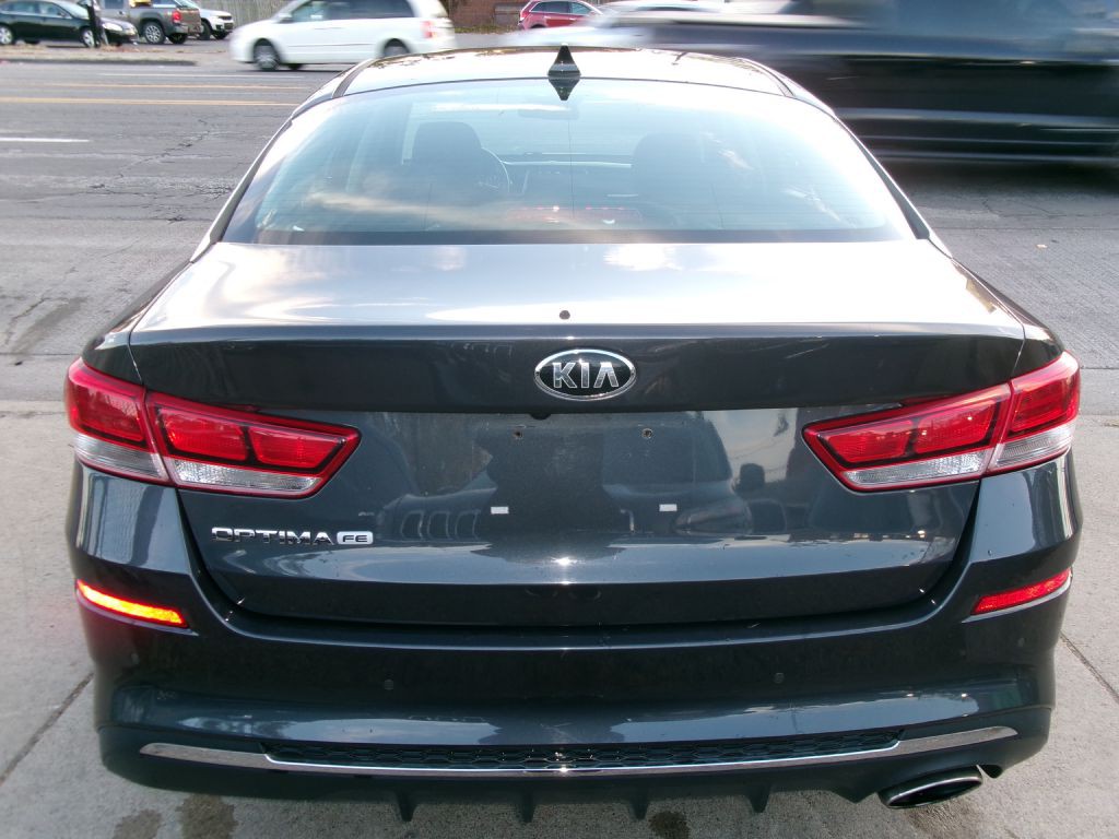 2019 Kia Optima Image 4