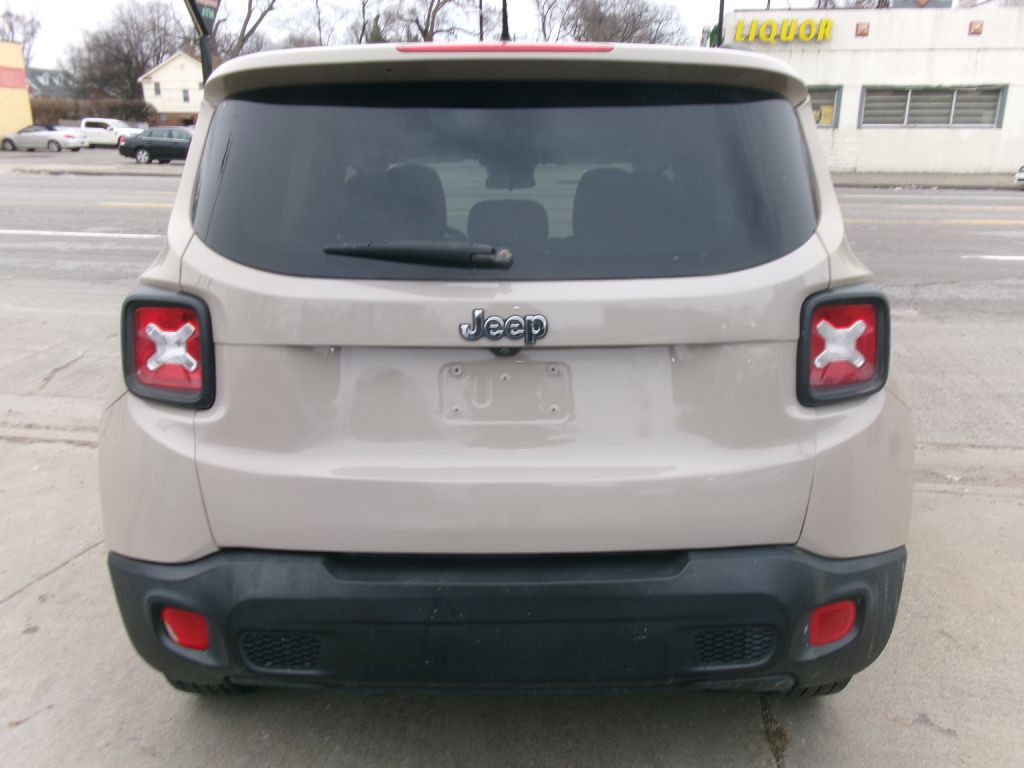 2016 Jeep Renegade Image 4