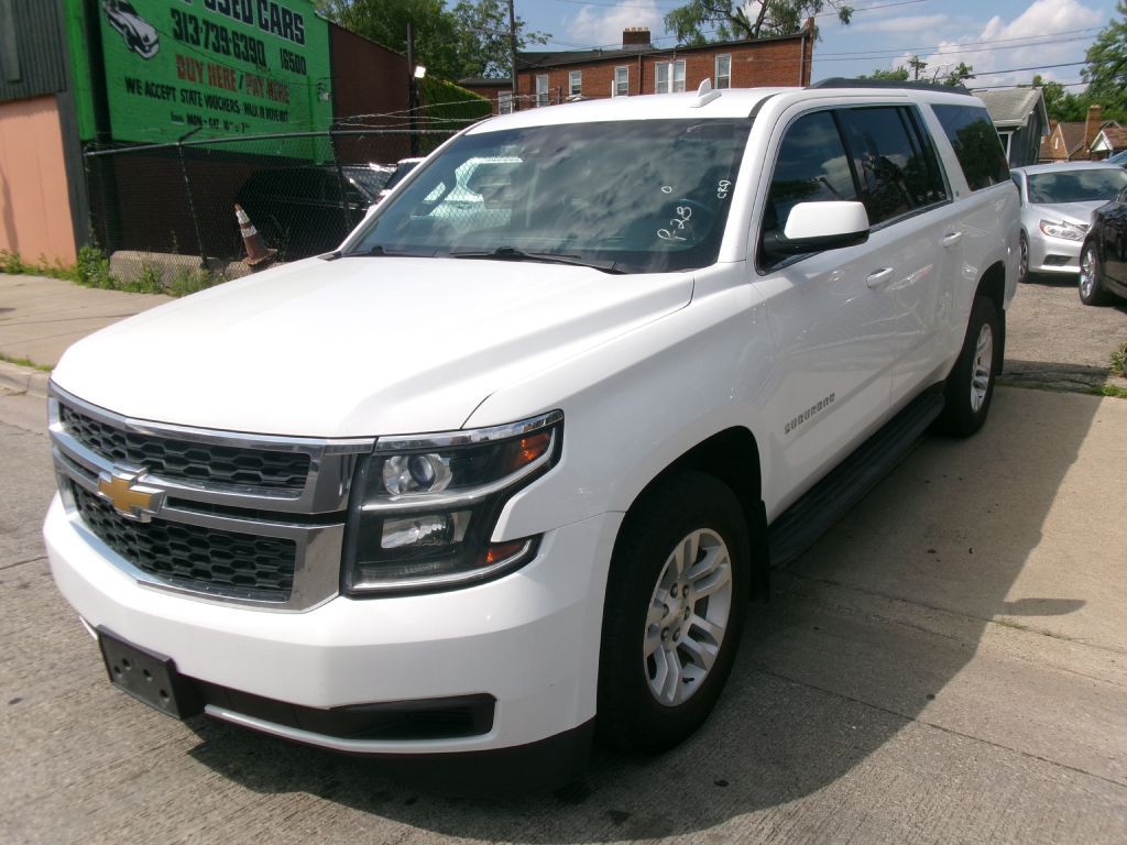 2017 Chevrolet Suburban Image 9
