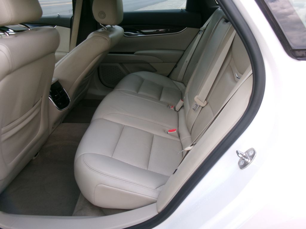 2017 Cadillac XTS Image 7