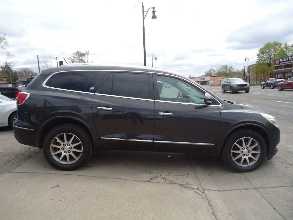 2016 Buick Enclave Image 2
