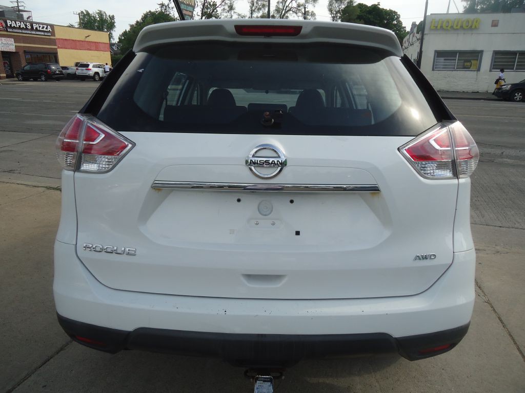 2015 Nissan Rogue Image 4