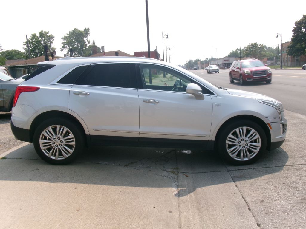 2018 Cadillac XT5 Image 1