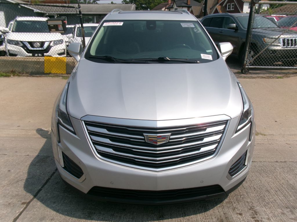 2018 Cadillac XT5 Image 2