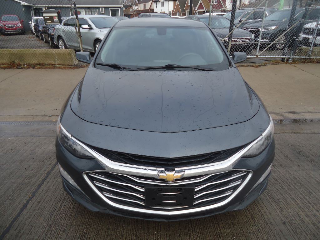 2016 Chevrolet Malibu Image 3