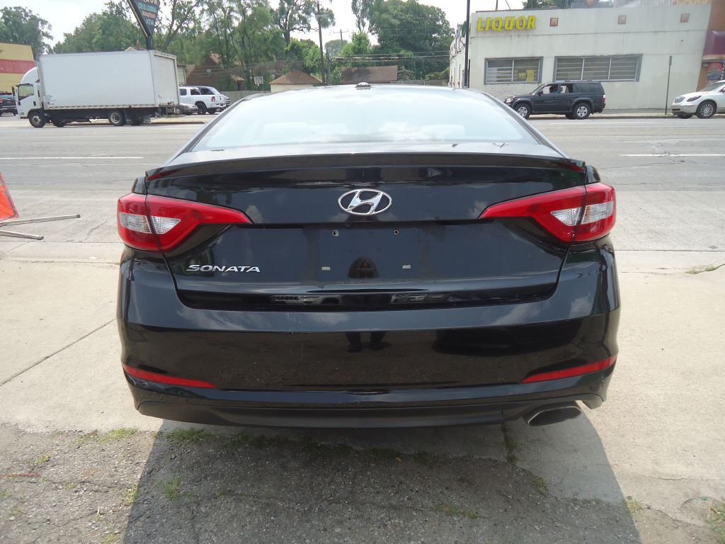 2015 Hyundai Sonata Image 6