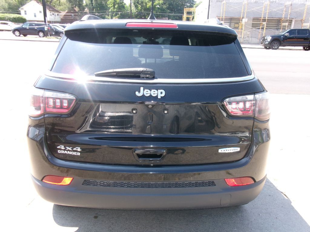 2017 Jeep Compass Image 4