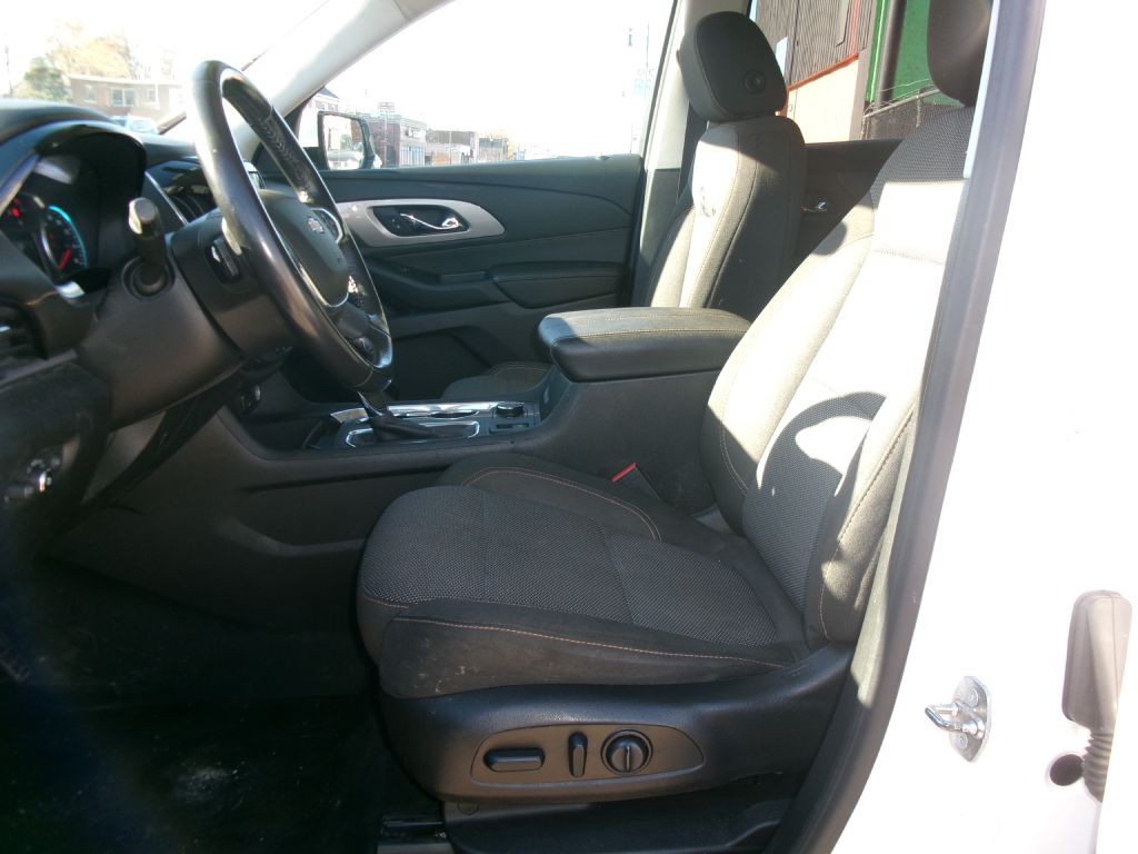 2018 Chevrolet Traverse Image 5