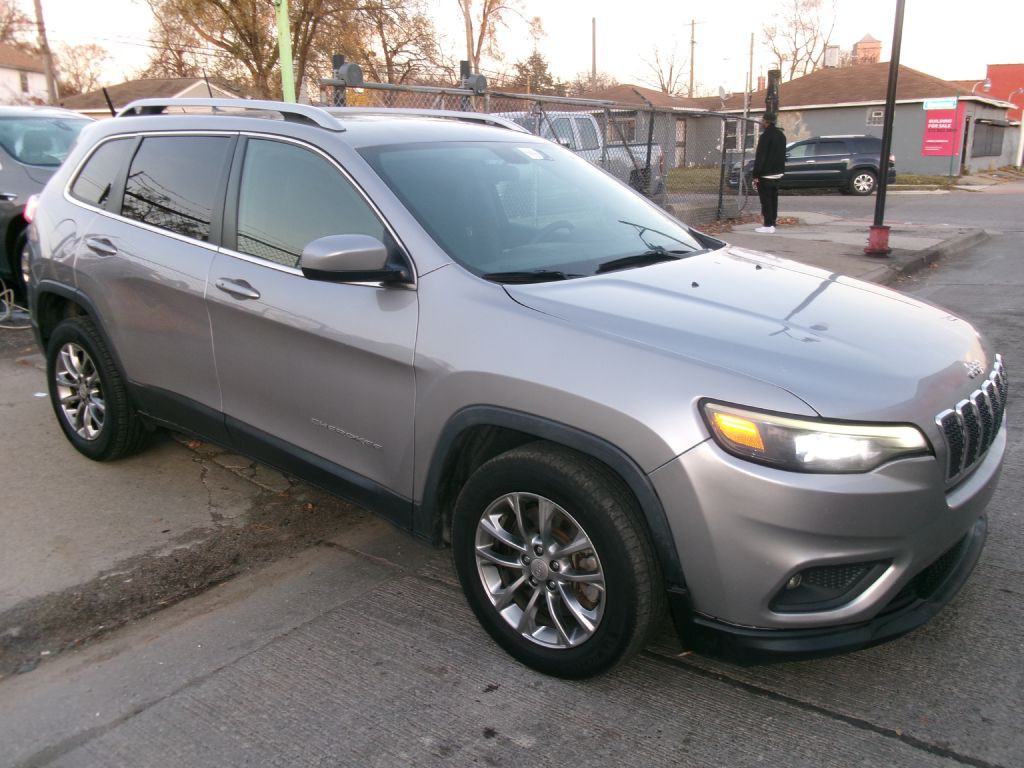 2019 Jeep Cherokee Image 9