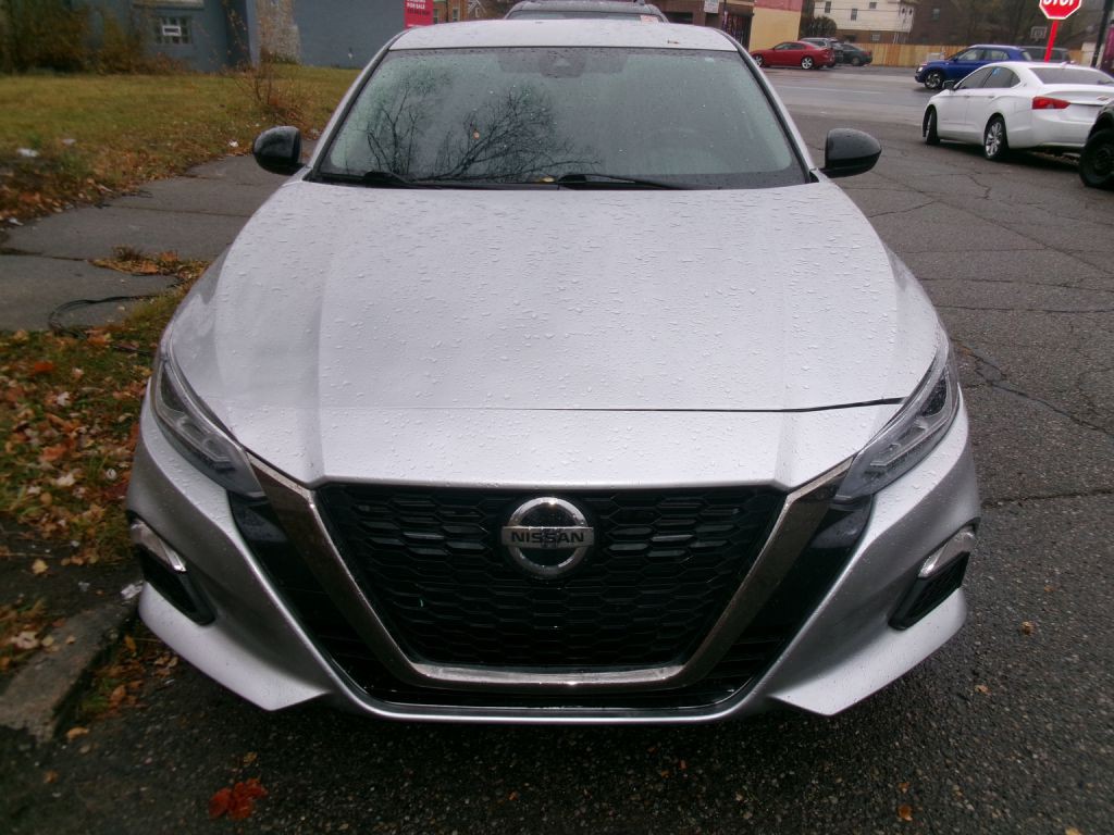 2020 Nissan Altima Image 3