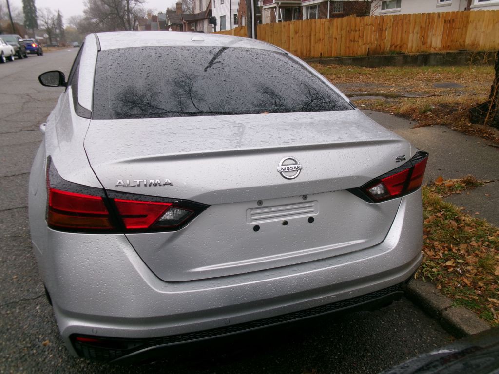 2020 Nissan Altima Image 4