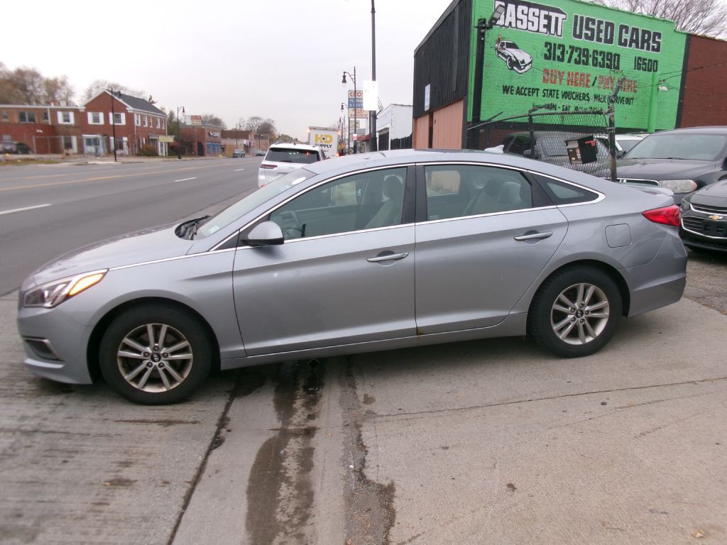 2016 Hyundai Sonata Image 1