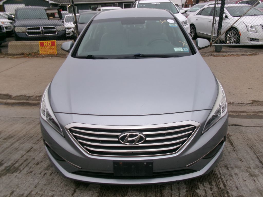2016 Hyundai Sonata Image 3