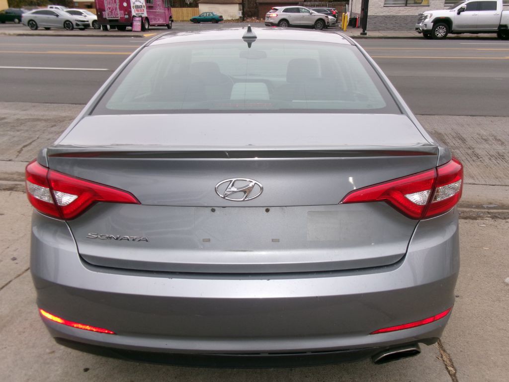 2016 Hyundai Sonata Image 4