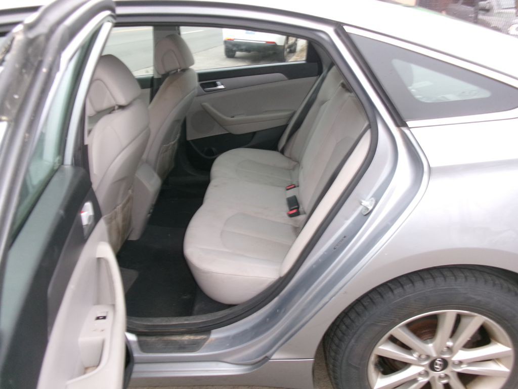 2016 Hyundai Sonata Image 6
