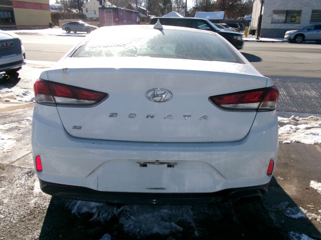 2018 Hyundai Sonata Image 4