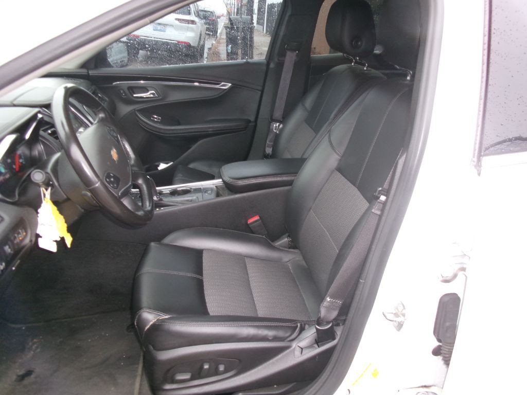 2016 Chevrolet Impala Image 5