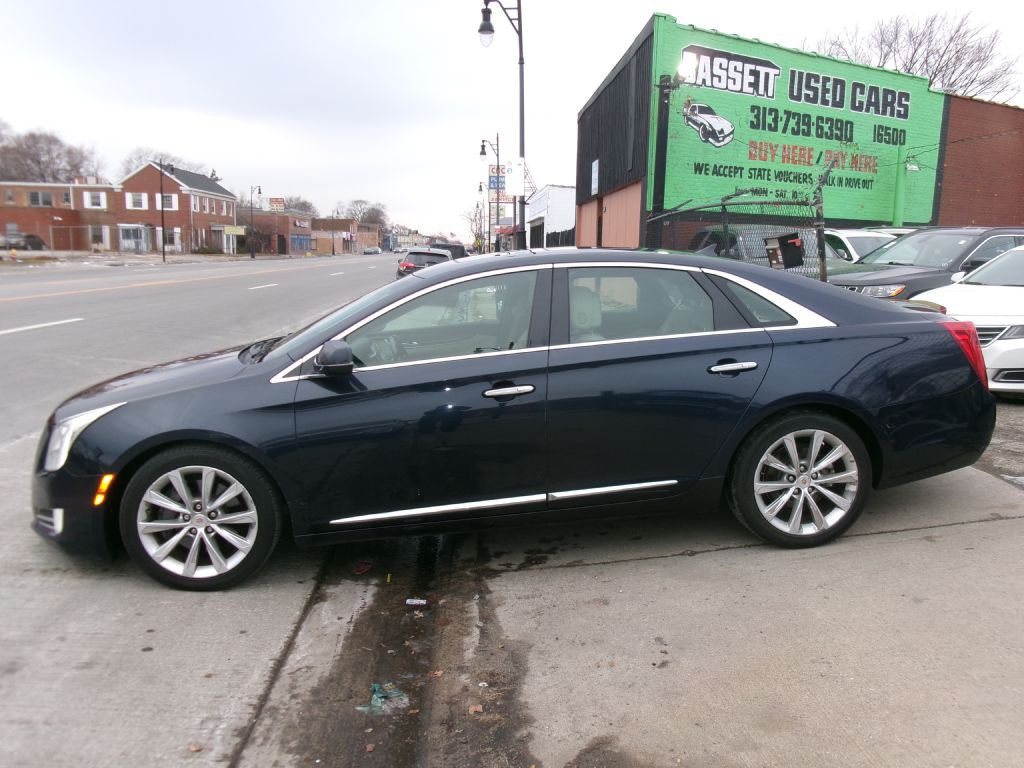 2013 Cadillac XTS Image 1