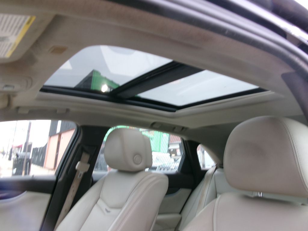 2013 Cadillac XTS Image 7