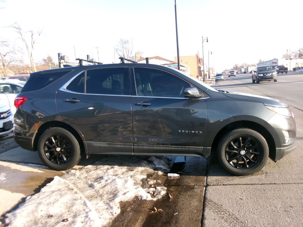 2018 Chevrolet Equinox Image 2