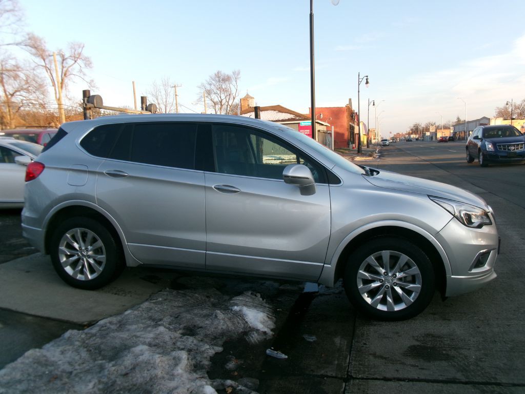 2017 Buick Envision Image 2