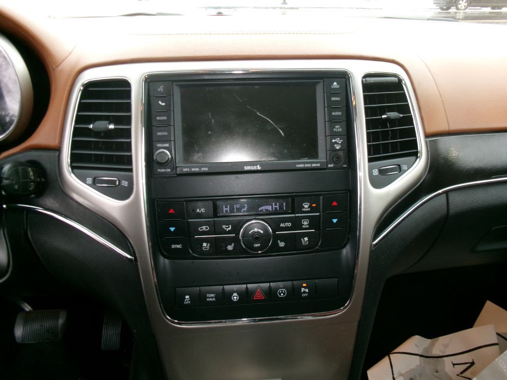 2013 Jeep Grand Cherokee Image 8