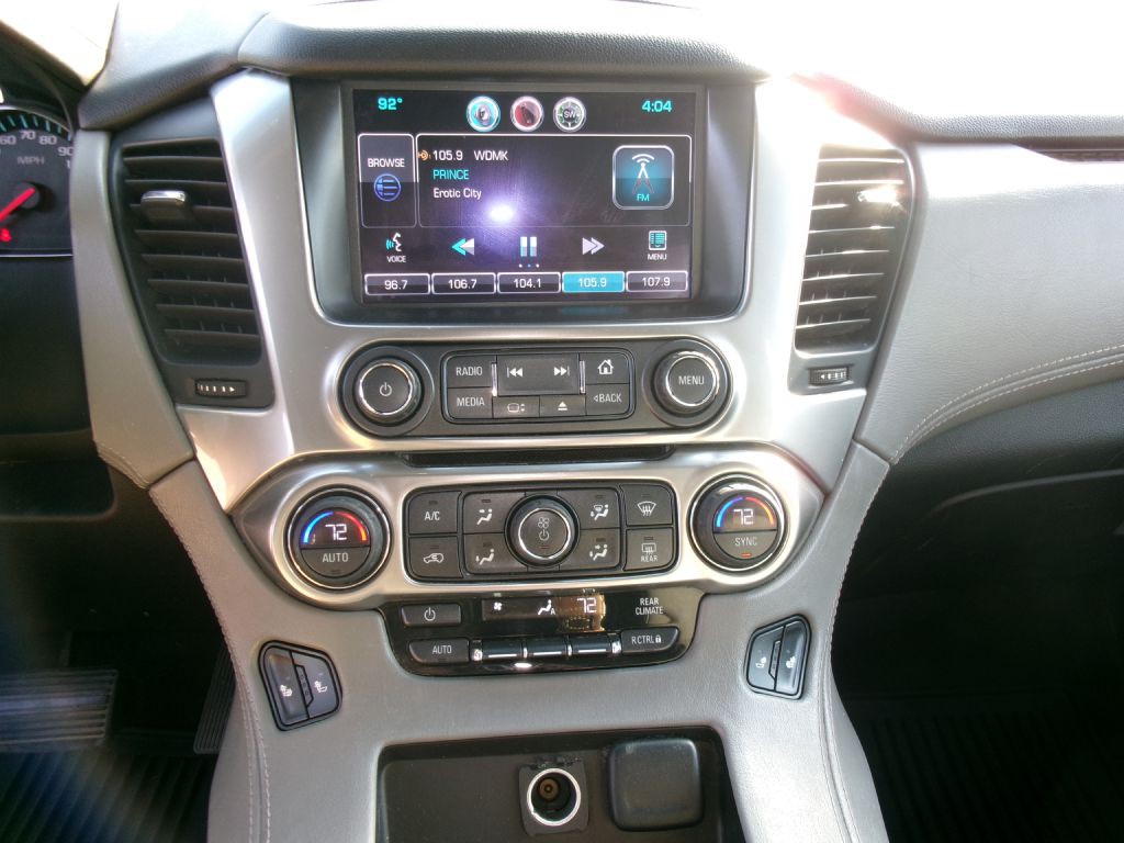 2015 Chevrolet Suburban Image 8