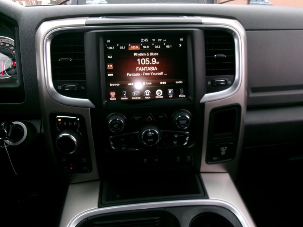2017 RAM 1500 Image 7