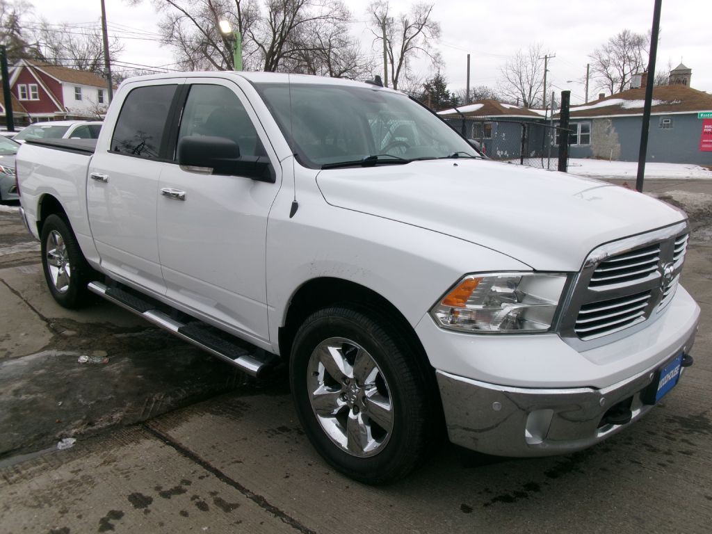 2017 RAM 1500 Image 9