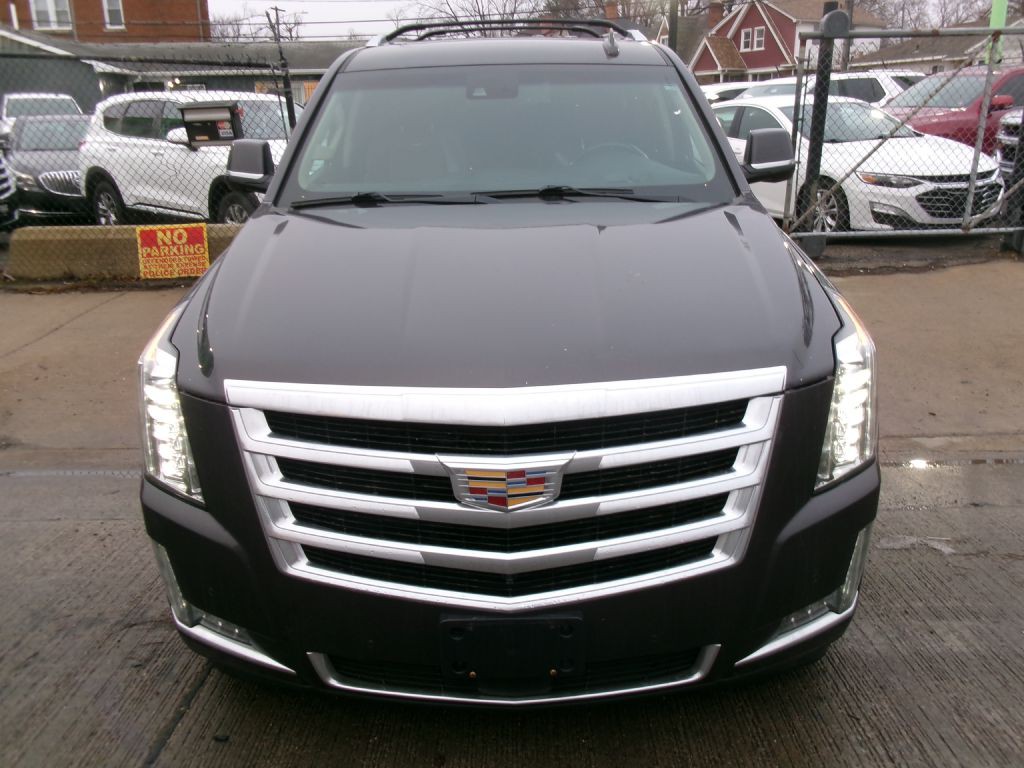 2016 Cadillac Escalade Image 3