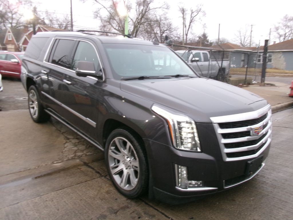 2016 Cadillac Escalade Image 11
