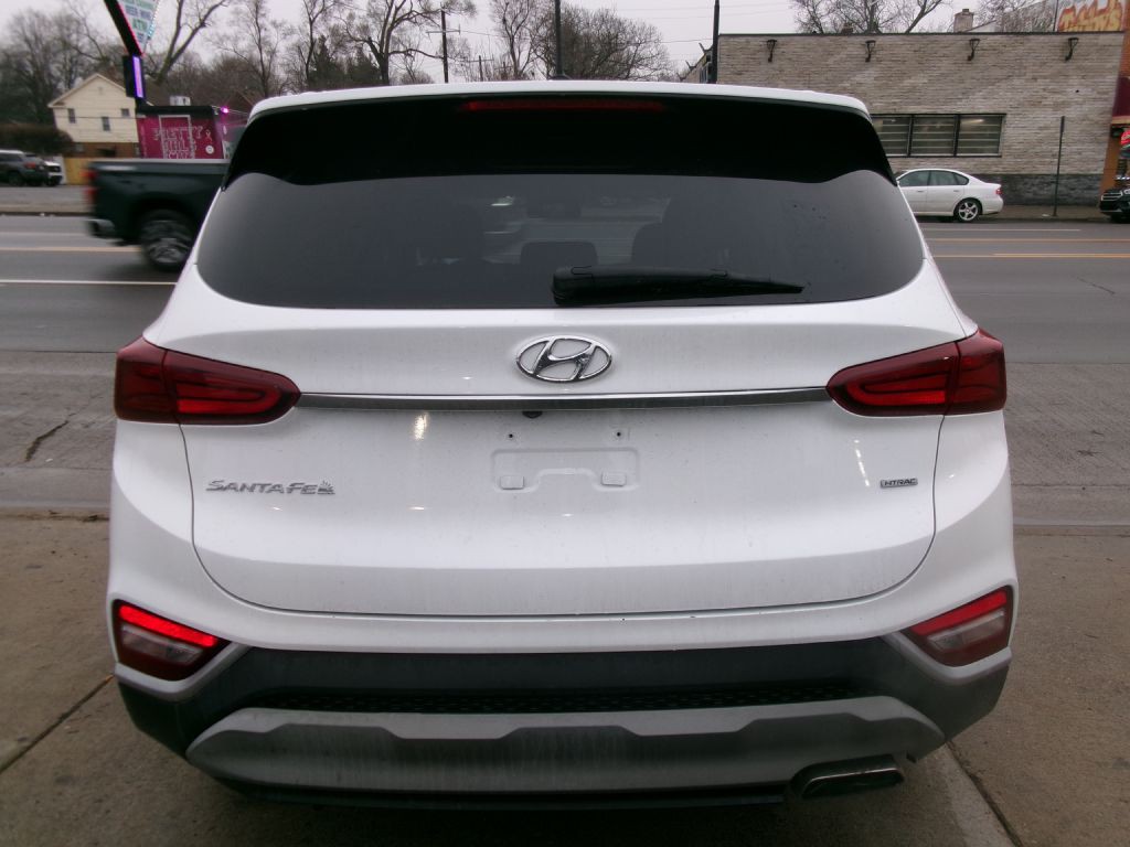 2019 Hyundai Santa Fe Image 4