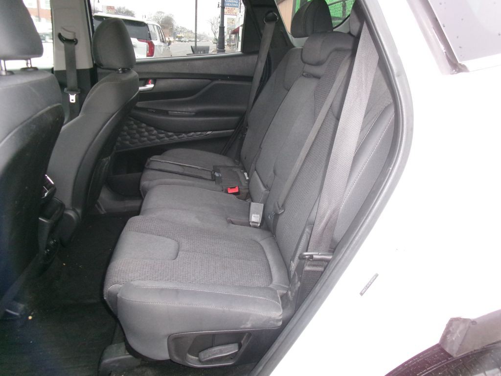 2019 Hyundai Santa Fe Image 6