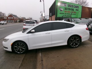 Image for 2015 Chrysler 200 S ID: 7256465