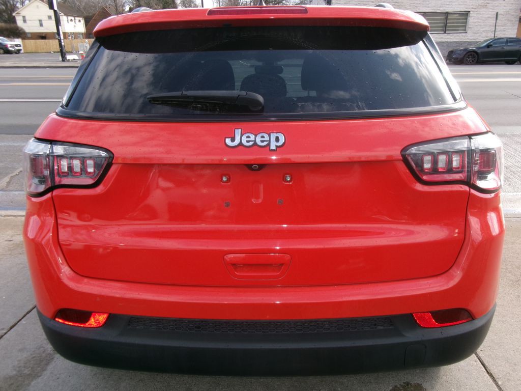 2018 Jeep Compass Image 4