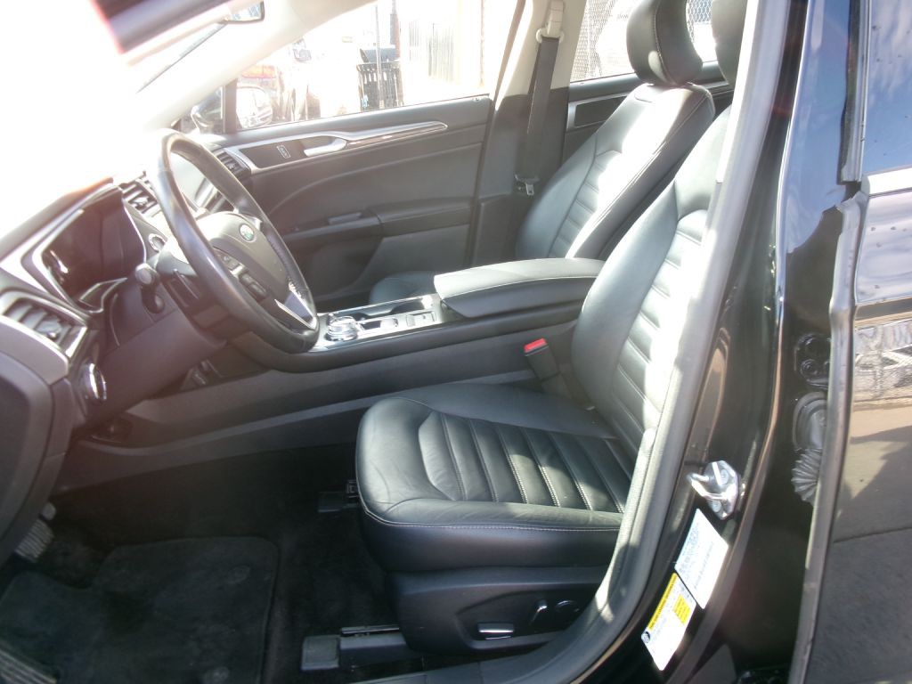 2017 Ford Fusion Image 5