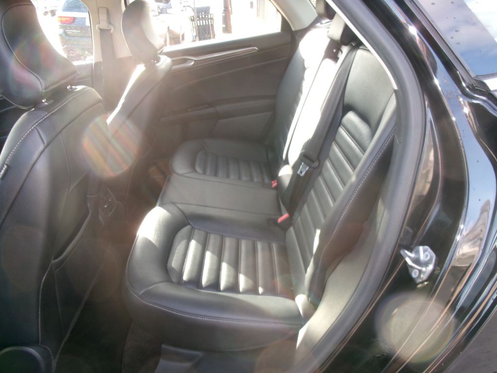 2017 Ford Fusion Image 6