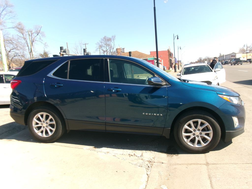 2020 Chevrolet Equinox Image 2