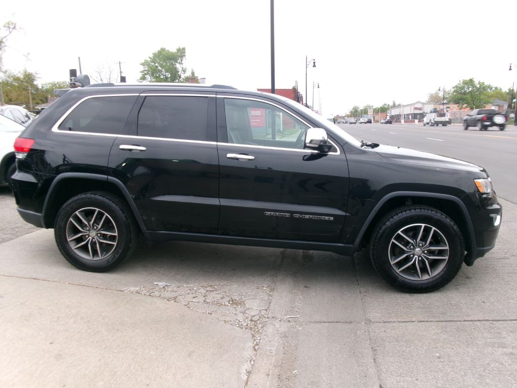 2017 Jeep Grand Cherokee Image 2