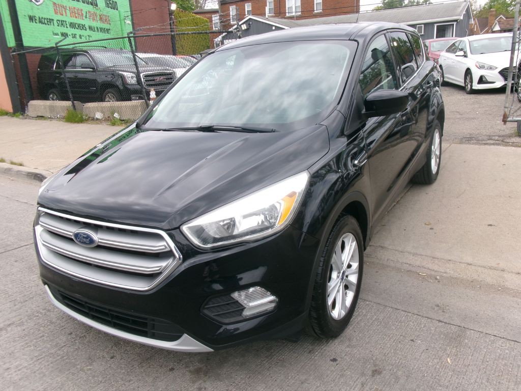 2017 Ford Escape Image 8