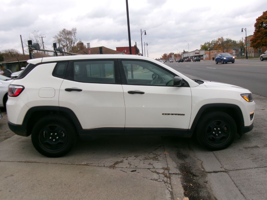 2018 Jeep Compass Image 2