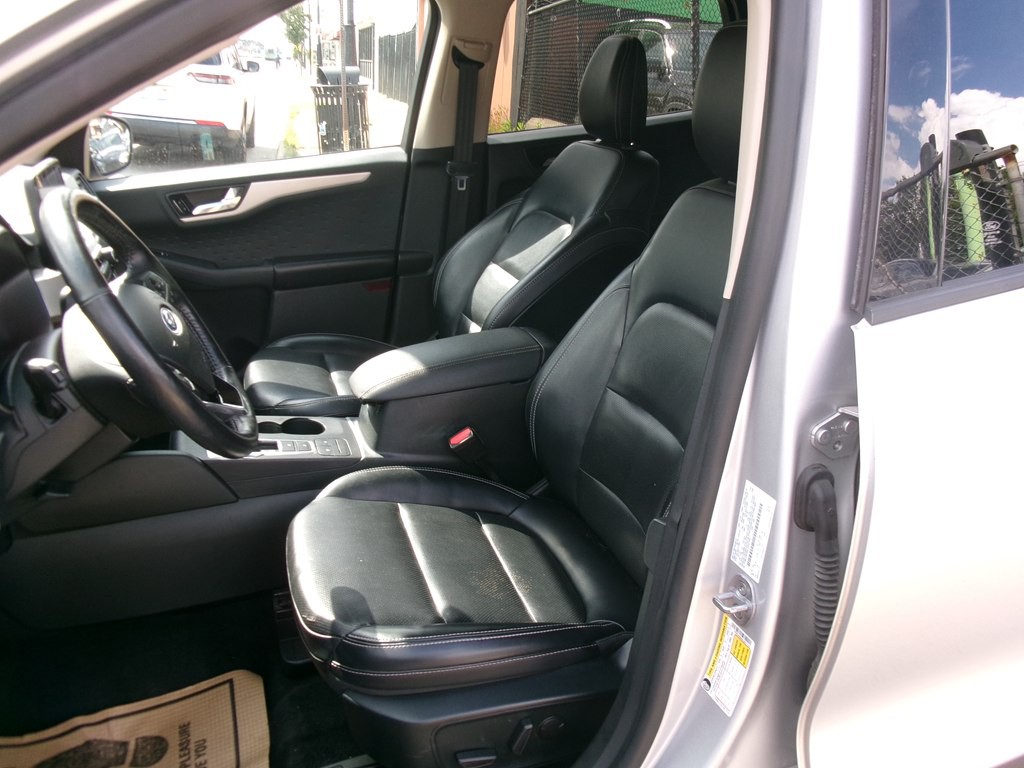 2020 Ford Escape Image 15