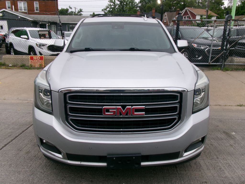 2017 GMC Yukon Image 3