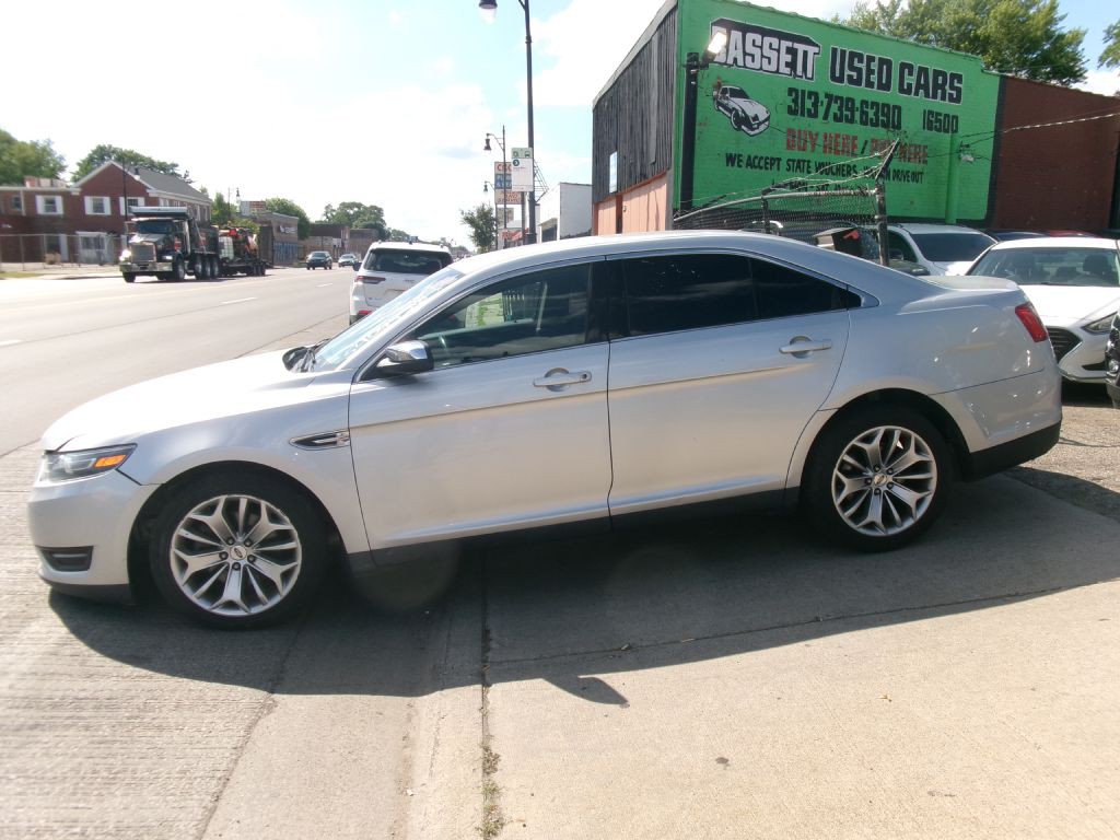 2019 Ford Taurus Image 1