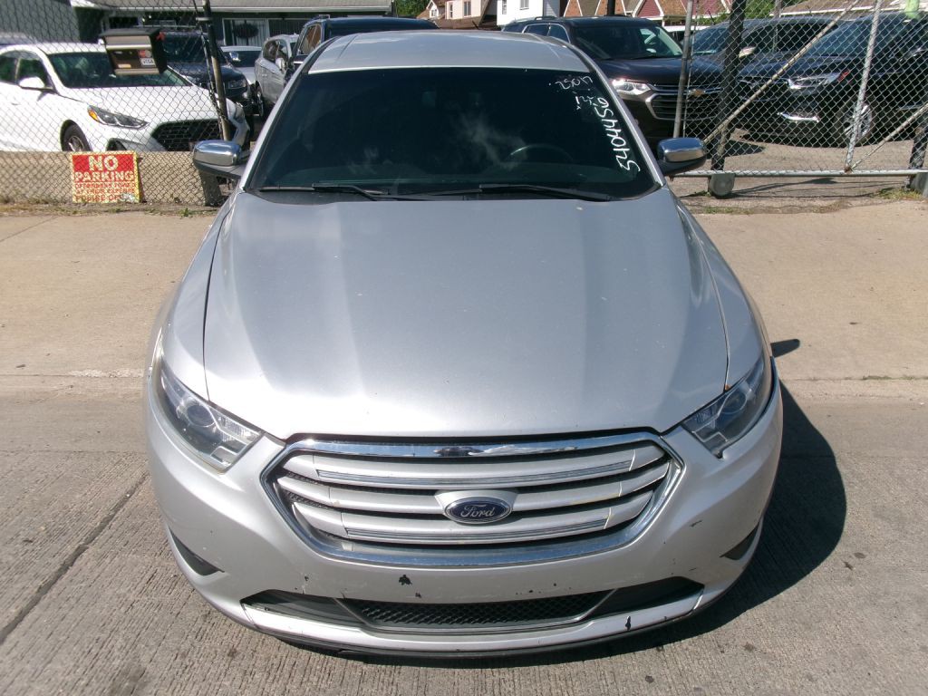 2019 Ford Taurus Image 3