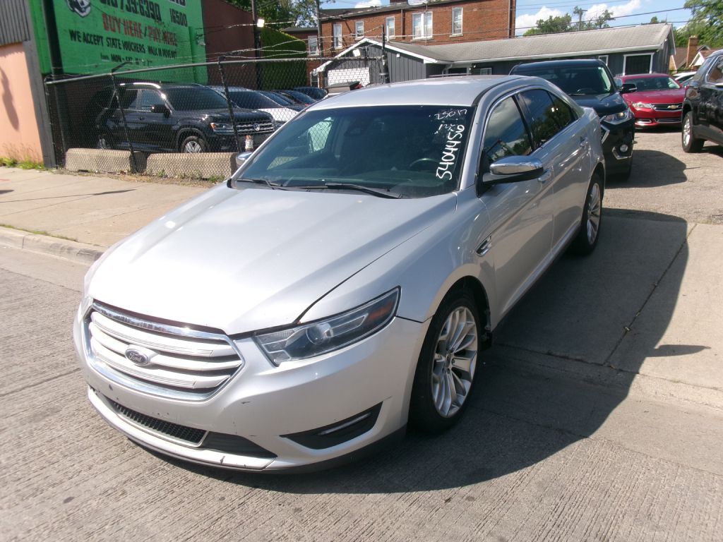 2019 Ford Taurus Image 8