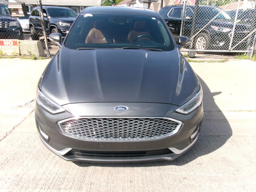 2020 Ford Fusion Image 3